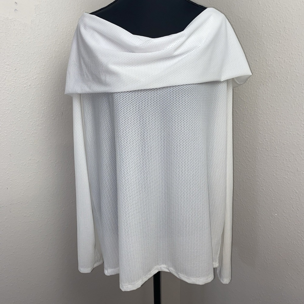 Fabletics x Demi Lovato Top Women's XXL White‎ Annabelle Mesh Off the Shoulder